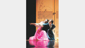 [리뷰]화려해서 더 애절한 사랑의 듀엣… ‘발레 춘향’