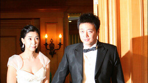 [포토]윤다훈-남은정 부부의 ‘공식 첫걸음’