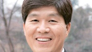 [대구/경북]이 사람/‘유비쿼터스 행복’ 책 펴낸 SKT 대구고객센터 김지욱 팀장