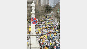 [인문사회]짓밟아라, 그들은 소수자다… ‘거짓된 진실’