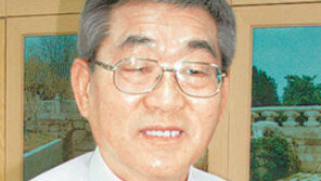 [충북]전국 옛 다리 소재로 ‘천년 후…’ 책 낸 손광섭 씨