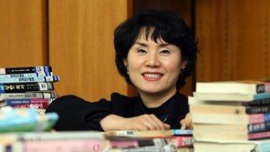 [피플 인 메모리] 핸드볼 금메달리스트 이미영, 사서 변신 …책으로 ‘우생순 2탄’ 쏜다