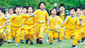 [헬스&뷰티]가족 봄 나들이 필수품 1호는… 충분한 물!