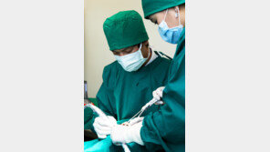 [임플란트] 비용과 시간 모두 줄어든 ‘노벨가이드 시스템’ 인기~