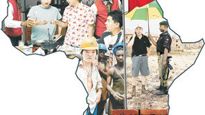 [인문사회]아프리카 파고든 오성홍기, 중심에서 나부낀다