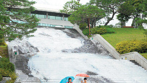 [강원]주말, 떠나요!/‘동강 국제사진전’ 108점 전시