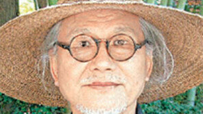 [제주]이 사람/제주돌문화공원에 자연석-고목 6000여점 무상기증한 백운철 씨