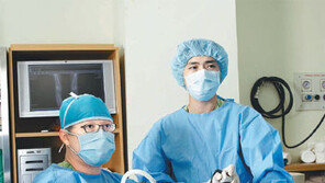 [헬스&뷰티]중년여성 무릎을 지키자<하>연골 손상 치료시술