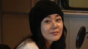 [피플Q 월드 스타 김윤진]  “월드스타? 오디션 떨어질까 스트레스…”