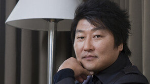 [피플Q 송강호의 영화·친구·삶] “중학생 아들·12세 딸‘반칙왕’이 최고래요”