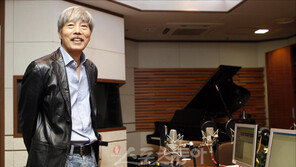 [피플Q｜20년음악캠프지기배철수] 신선 놀음 20년…“나는 세상 모르고 살았노라~”