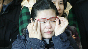 [포토] 서울역도 ‘기쁨의 눈물바다’