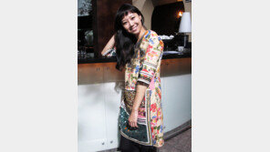 [피플Q｜공효진과 그녀의 사람들] “꽃무늬 옷 한장이면 봄 활짝”