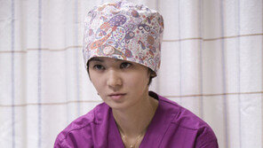 [피플Q｜장서희, 산부인과 그녀는…] “캐릭터에 빙의된 연기자”