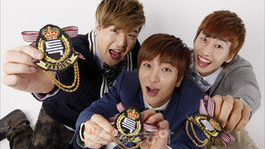 [피플Q｜‘특아카데미’ 우린 만능돌!] “배꼽빠지는 콩트, 밤잠 설친 덕이죠”