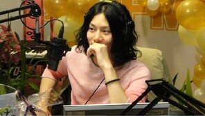 [O2/집중분석]“방송사고? 걱정없어요”…라디오 복귀한 ‘슈주’ 김희철