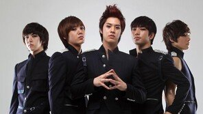 [O2/커버스토리]엠블랙 “1위 욕심 왜? 숙소 바꿔준대서…”
