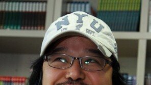 [O2/집중분석]‘누가 허준호를 죽였나’…‘이끼’ 원작자 윤태호 작가 인터뷰