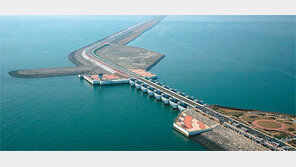 [전북]33.9km 새만금방조제 ‘세계 최장’ 기네스북 등재