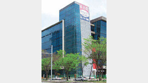 [수도권]분당 ‘펀스테이션 건물’ 준공 앞두고 삐긋