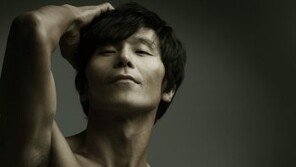 [O2/칼럼]권순일의 <스타&스포츠> ‘빨래판 복근’ 이정용 “몸으로 인생 역전 했죠^^”