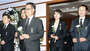 [황장엽 사망]민주당 등 야권, 1년전과 다른 애도