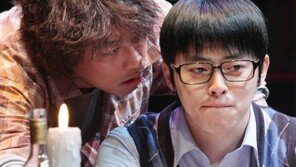 [O2칼럼/권재현의 트랜스크리틱]‘트루 웨스트’ 두텁게 보기