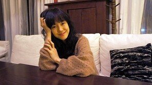 [O2/화보]임수정 “첫사랑 찾는 영화에 하필 공유랑 나오냐고요?”