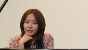 [O2/커버스토리]박신양 떠나보낸 김아중 “이상형은 한석규”