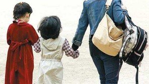 [수도권]“불안해서…” 아이 손잡고 하교