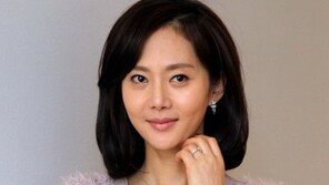 [O2플러스/커버스토리]염정아 “환갑이 돼도 내 색 잃지 않겠다”