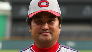 [황금사자기] 충암고 이영복 감독 “2009년 첫 우승보다 기뻐”