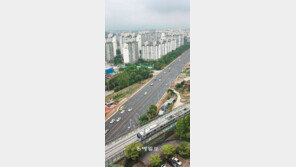 [강원]뻥 뚫린 6차로 도로