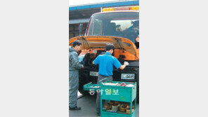 [수도권]폭염에 한겨울 폭설 대비하는 남자들