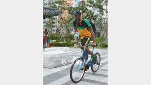 [대구육상 D-2]국내 언론 처음으로 선수촌에서 만난 볼트