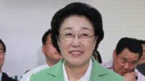 한명숙 “서울시장 보선 출마 않겠다”