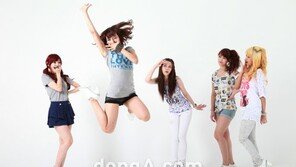 [O2플러스/화보]혼혈 걸그룹 ‘쇼콜라’ “섹시? 열네 살 소녀가 둘이에요”