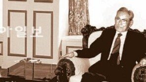 [스티브 잡스 사망]조언-협력자에서 맞수로… 잡스-삼성 3代 ‘30년 애증’