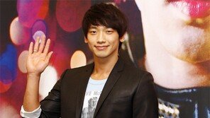 [BIFF] 비 “일곱달간 공군으로 생활…벌써 병영 체험한 기분”