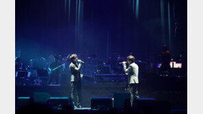 ‘훈훈 브라더스’ 김동률, 존박과 격한 포옹…존박 1집 임박 