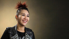 [단독] 리아 “‘컴백쇼’로 가수 자존심 무너졌다”