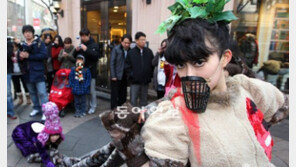 “모피 입지마세요”