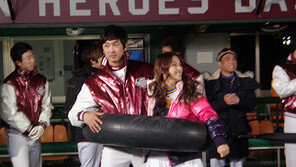 ‘카라’ 매혹적 춤에 야구선수들 ‘급반색’