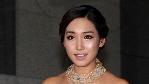 [포토] ‘MBC 연기대상’ 이유리, 숨겨둔 볼륨감 대폭발