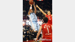 [포토] 양동근, ‘슈퍼루키도 못 막는 페이드어웨이’