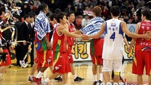 [포토] KGC, 선두 동부에 1.5게임차 추격!