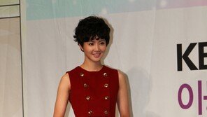 [포토] ‘난로’ 이시영, ‘무릎 살짝 굽혔어요’