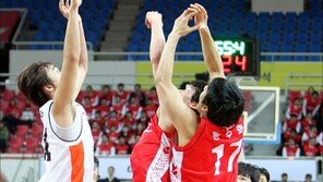 [포토] 홍수화-양동근, ‘같은편이니 싸우지마!’