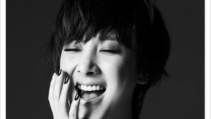 [더우먼동아 스타 뷰티] 서인영의 복고풍 트위기 아이 메이크업 팁 9