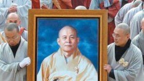 李대통령-박근혜 위원장 각계 인사 조문 줄이어… 지관스님 6일 오전 11시 영결식